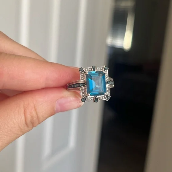 Aquamarine 925 Sterling Silver Ring Size 9 Made In Thailand - Picture 3 of 9